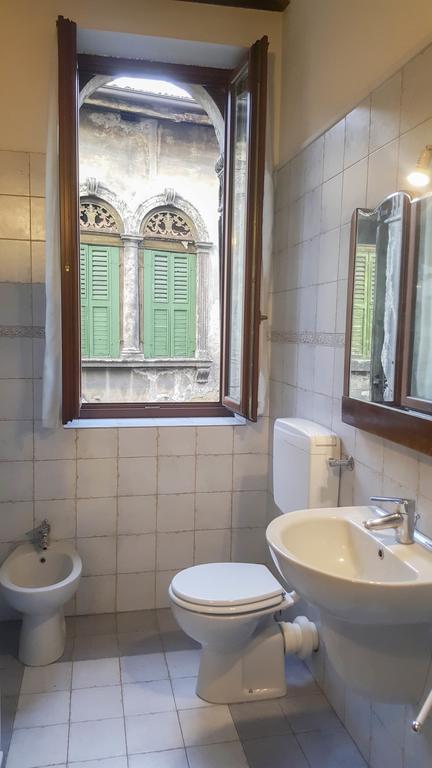 Monolocale In Centro A Verona Apartment Exterior photo